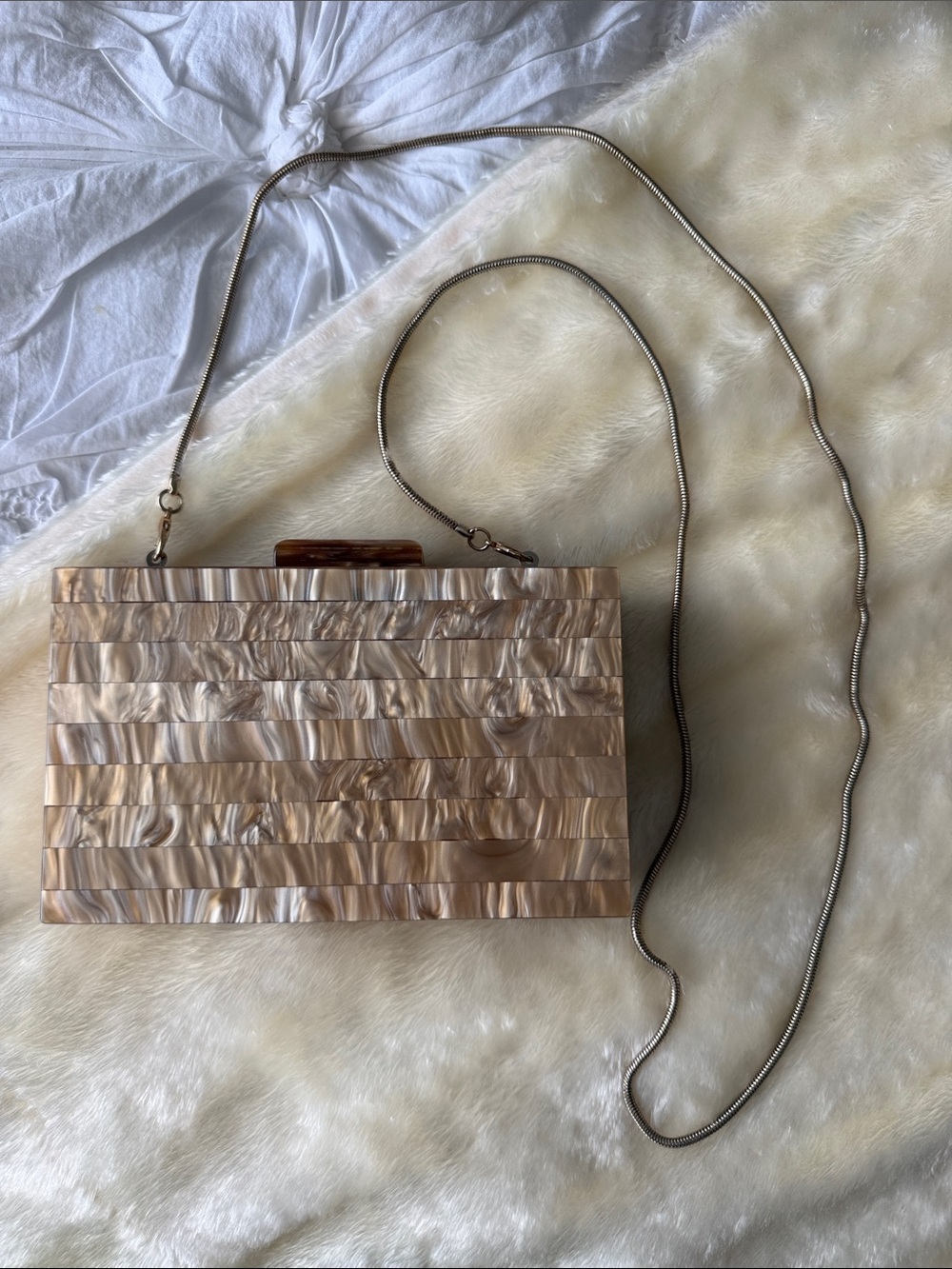 Elegant Pearl Evening Box Clutch Purse - Beige